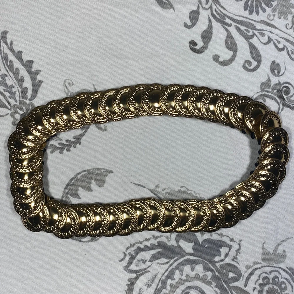 Vintage Stretch round coin look gold‎ tone belt